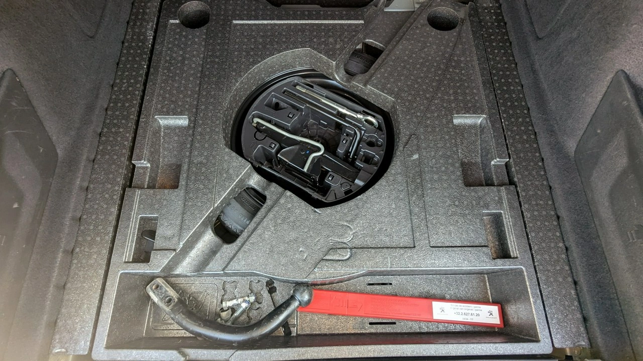 Peugeot 308 SW - Zdjęcie 35