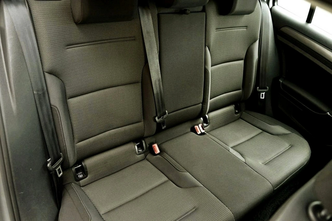 Volkswagen Golf - Zdjęcie 19