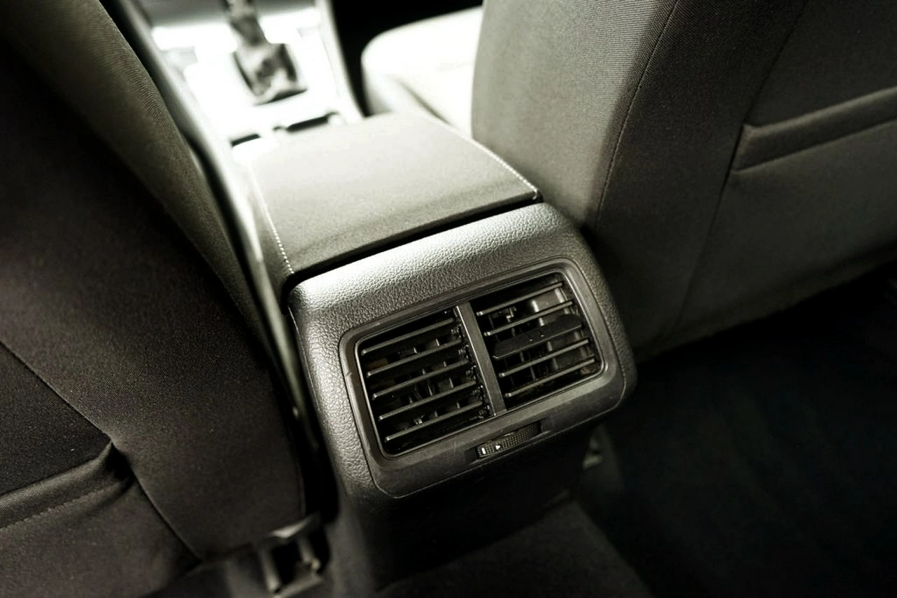 Volkswagen Golf - Zdjęcie 20