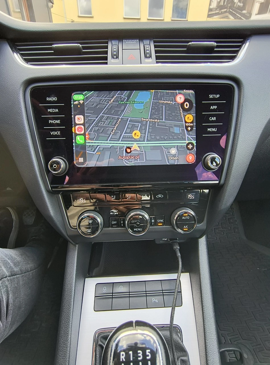 Skoda Octavia - Zdjęcie 13