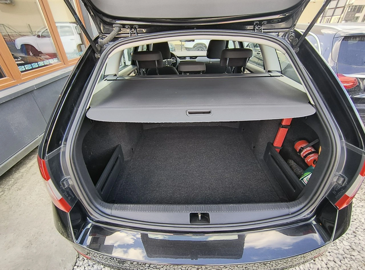 Skoda Octavia - Zdjęcie 17