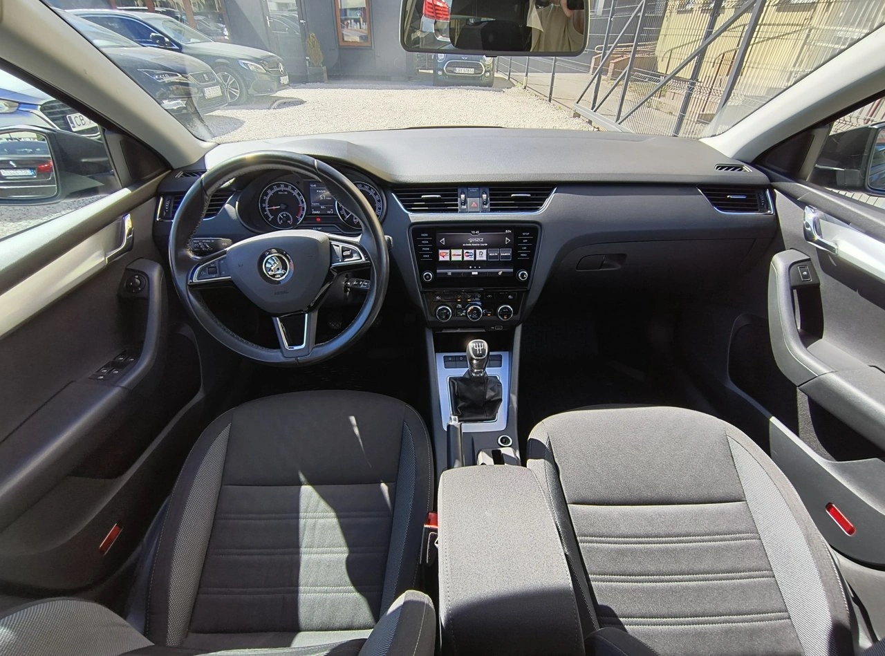 Skoda Octavia - Zdjęcie 31