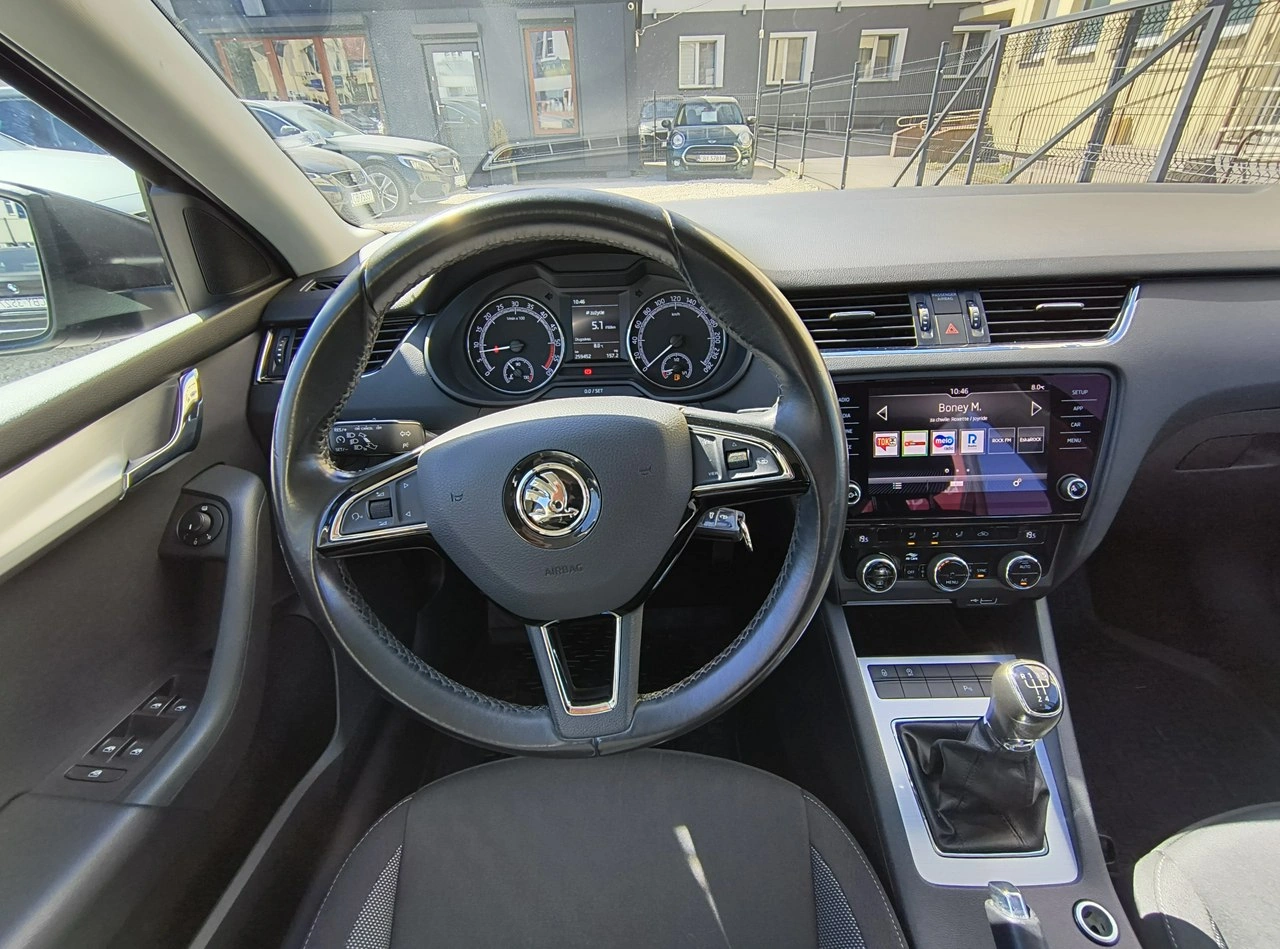 Skoda Octavia - Zdjęcie 33