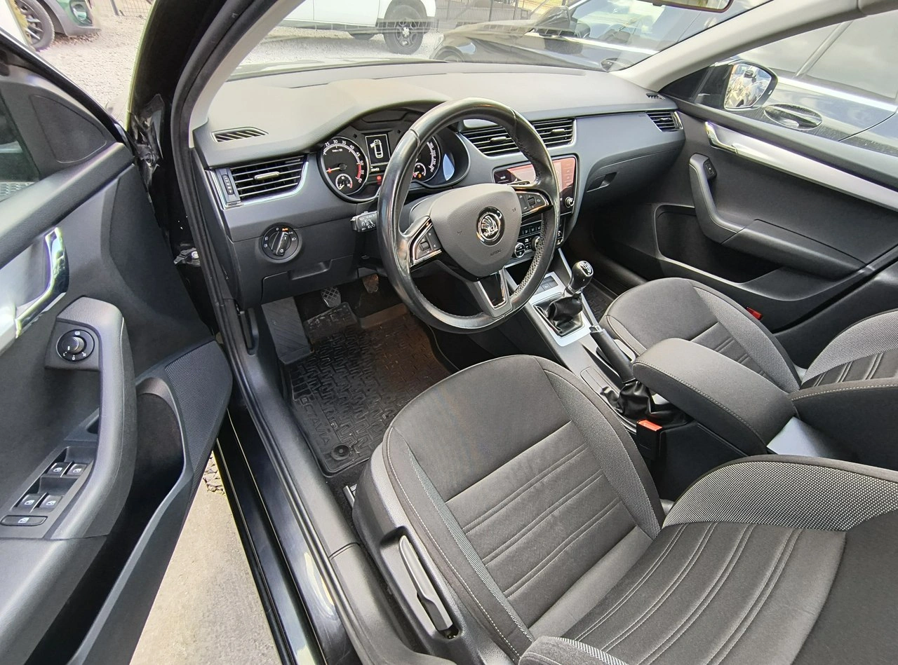 Skoda Octavia - Zdjęcie 43
