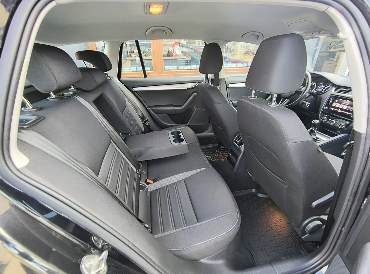 Skoda Octavia - Zdjęcie 44