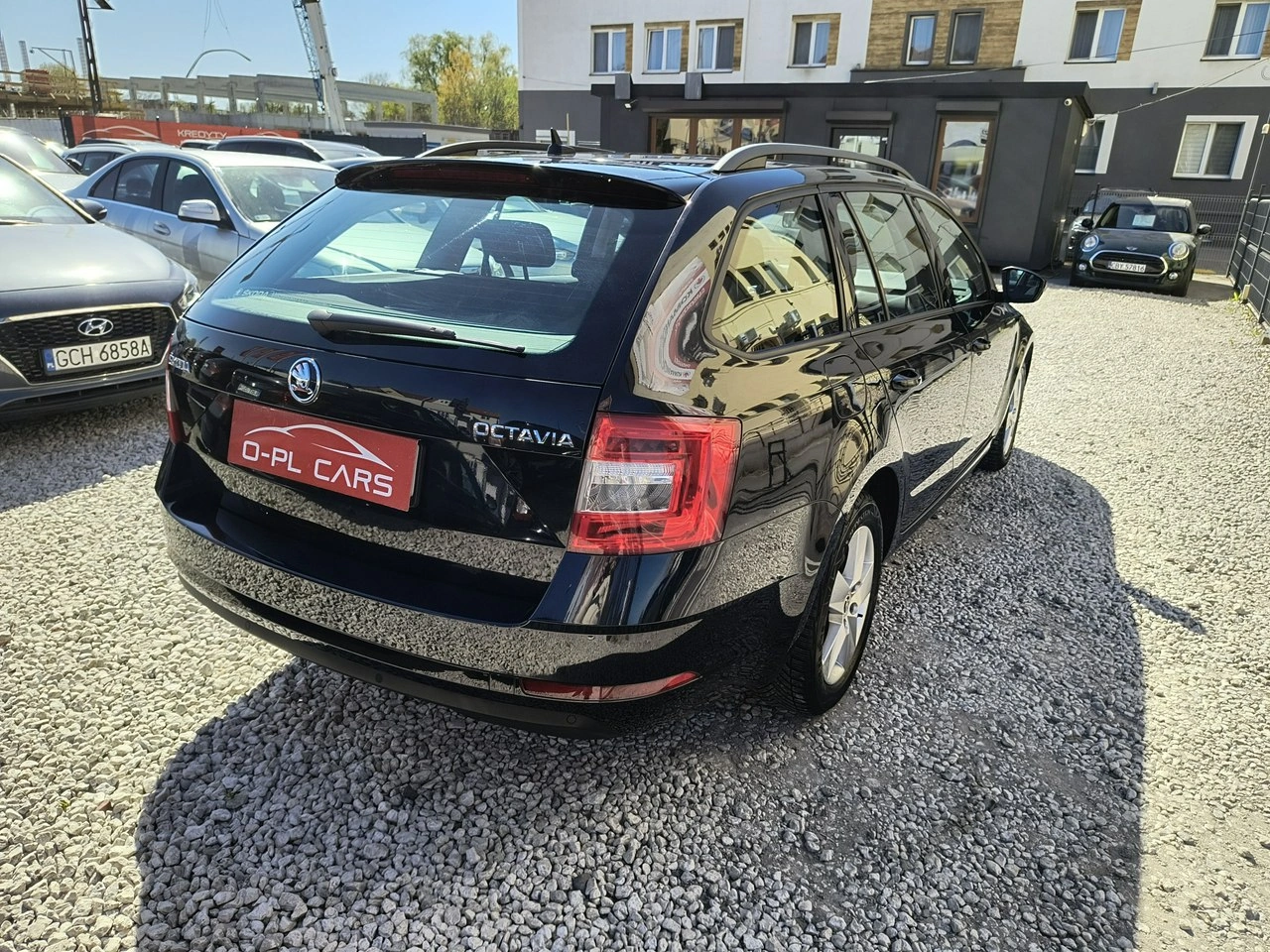 Skoda Octavia - Zdjęcie 4