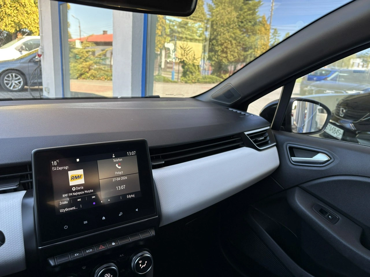 Renault Clio - Zdjęcie 10