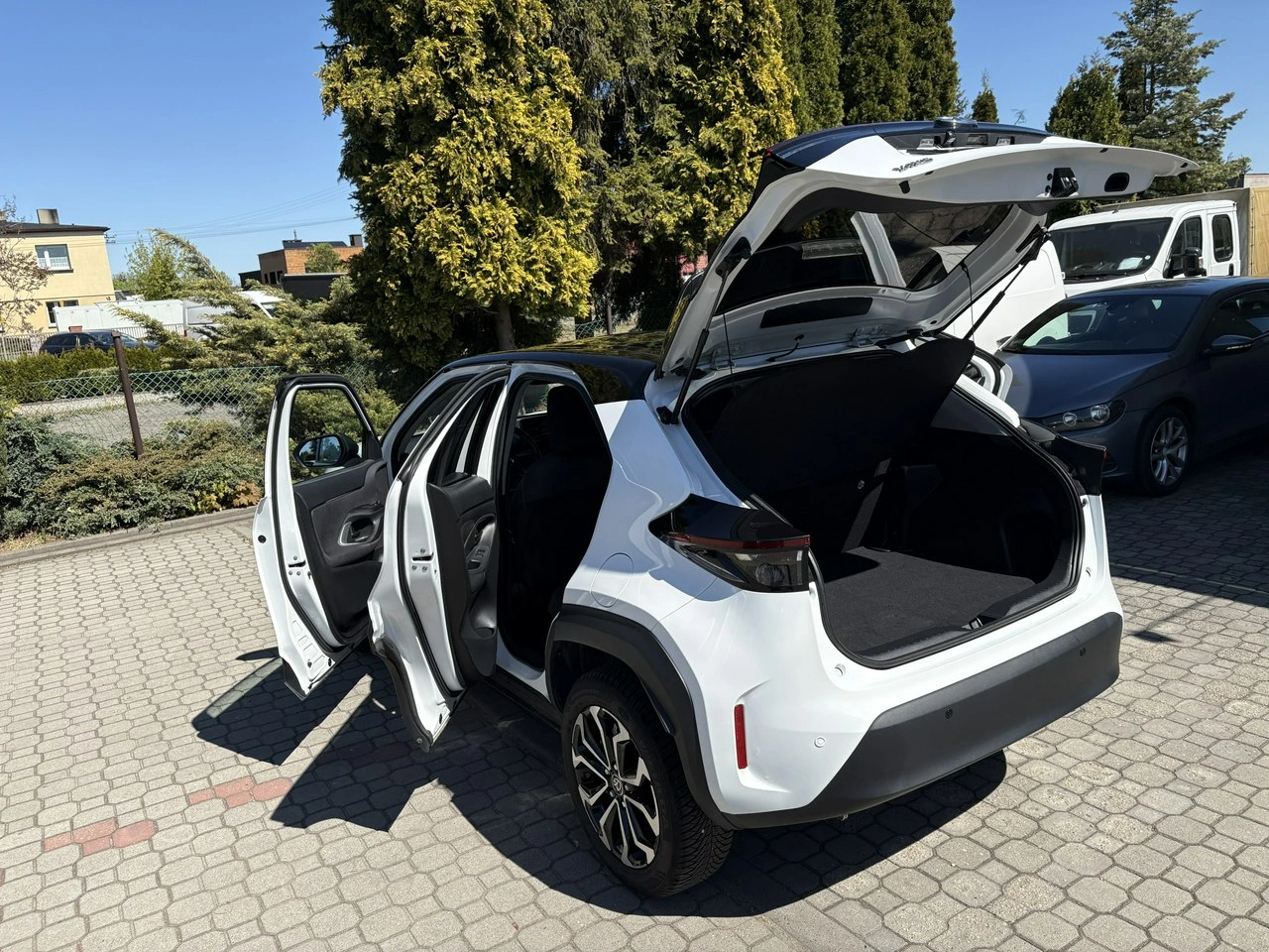 Toyota Yaris Cross - Zdjęcie 24