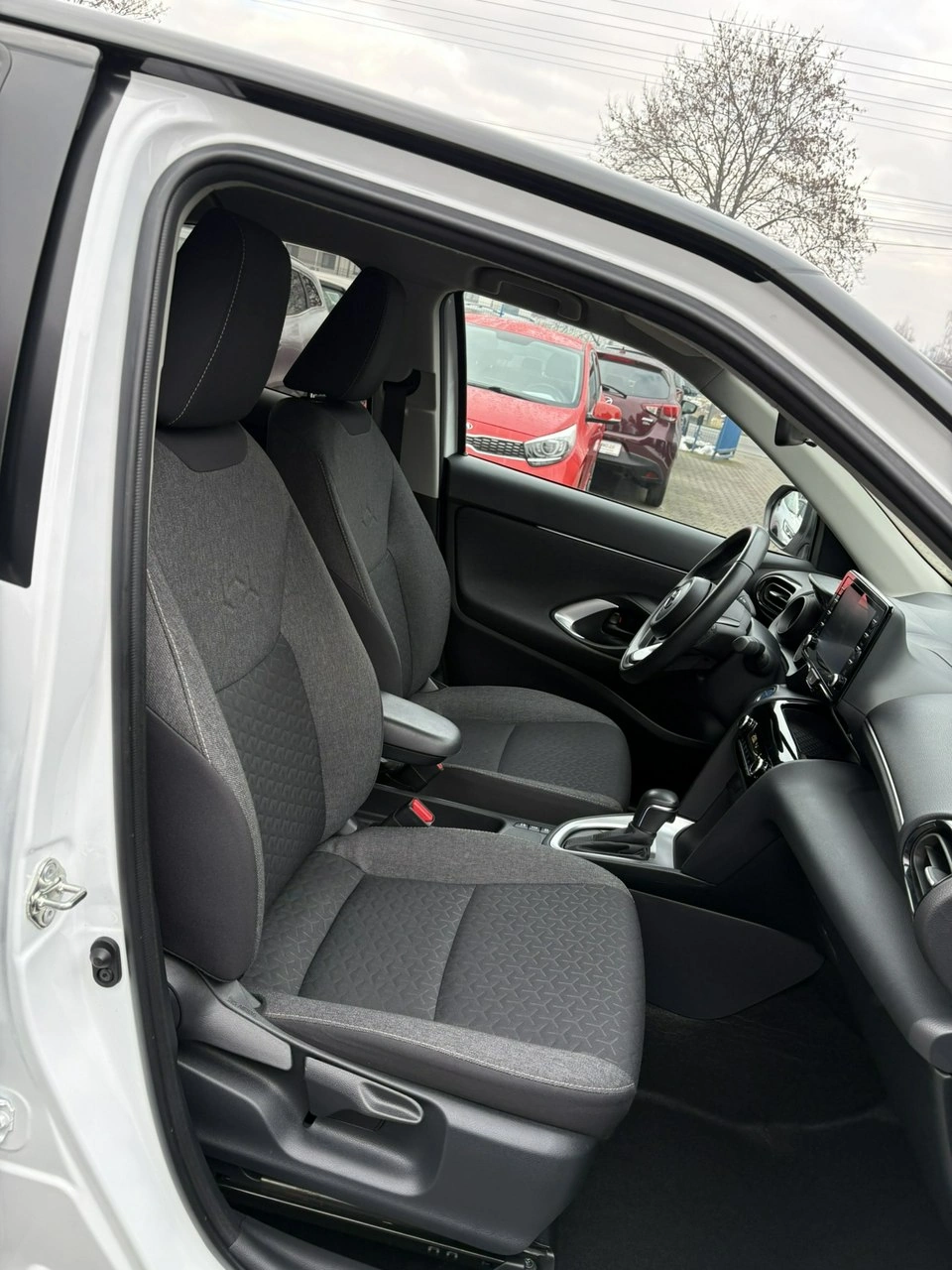 Toyota Yaris Cross - Zdjęcie 10