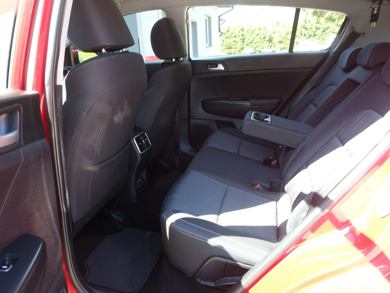 Kia Sportage - Zdjęcie 17