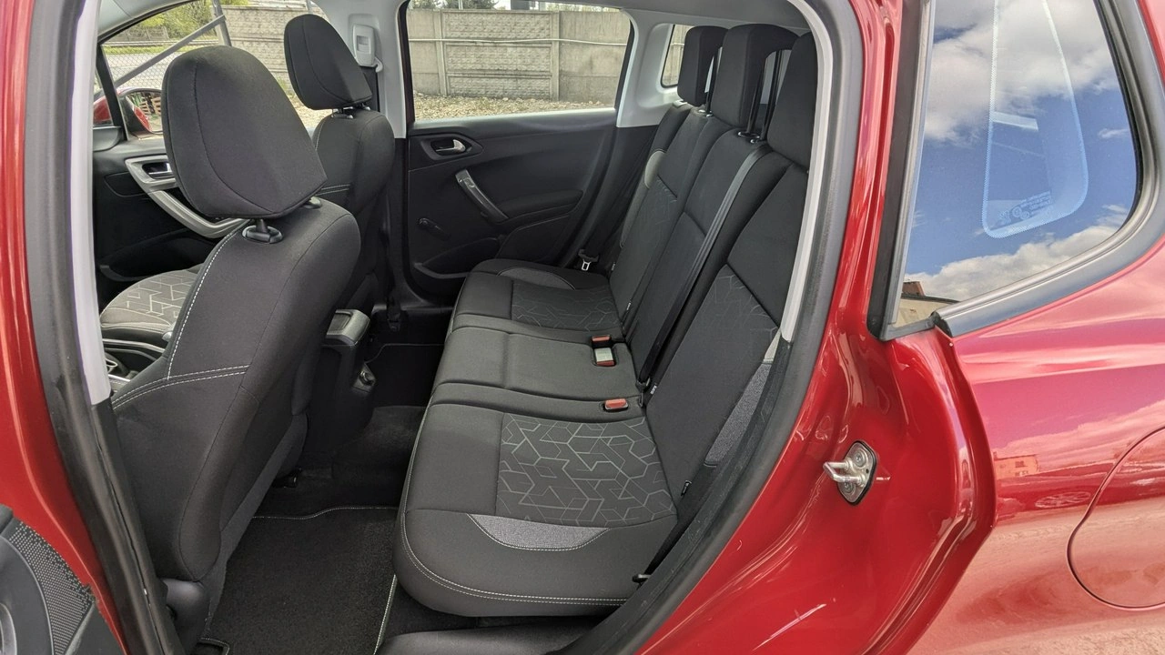 Peugeot 2008 - Zdjęcie 14