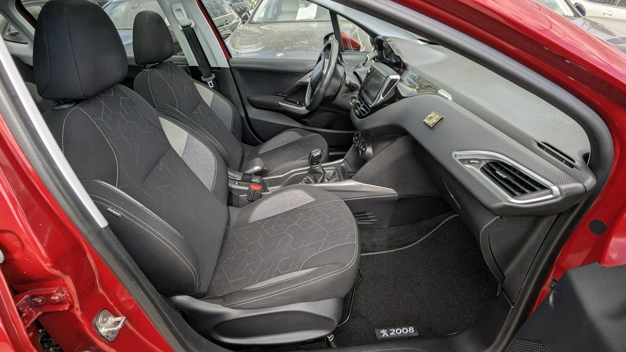 Peugeot 2008 - Zdjęcie 17