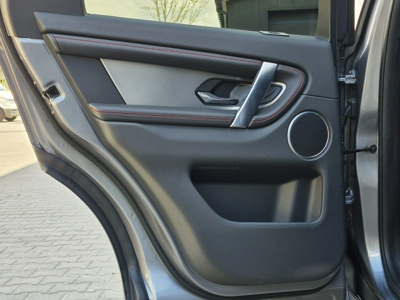 Land Rover Discovery Sport - Zdjęcie 22