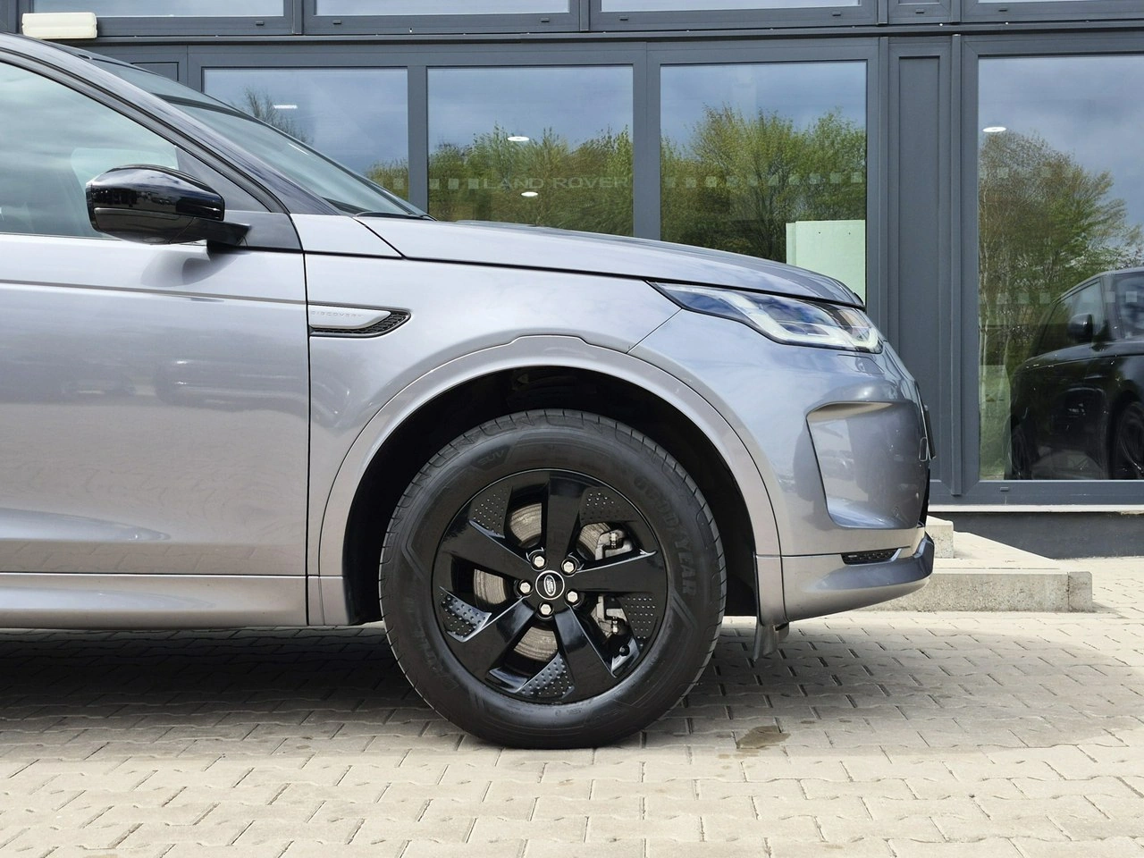 Land Rover Discovery Sport - Zdjęcie 7