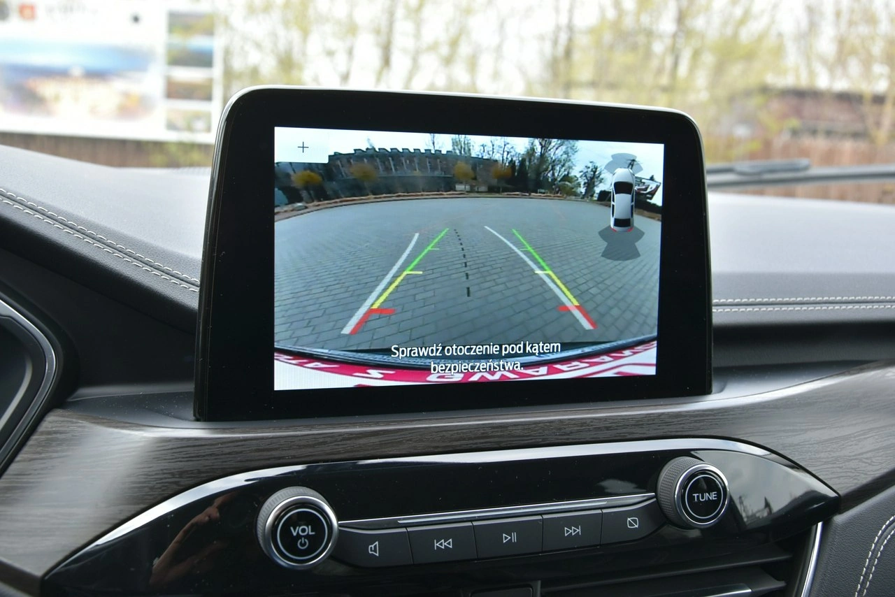 Ford Kuga - Zdjęcie 11