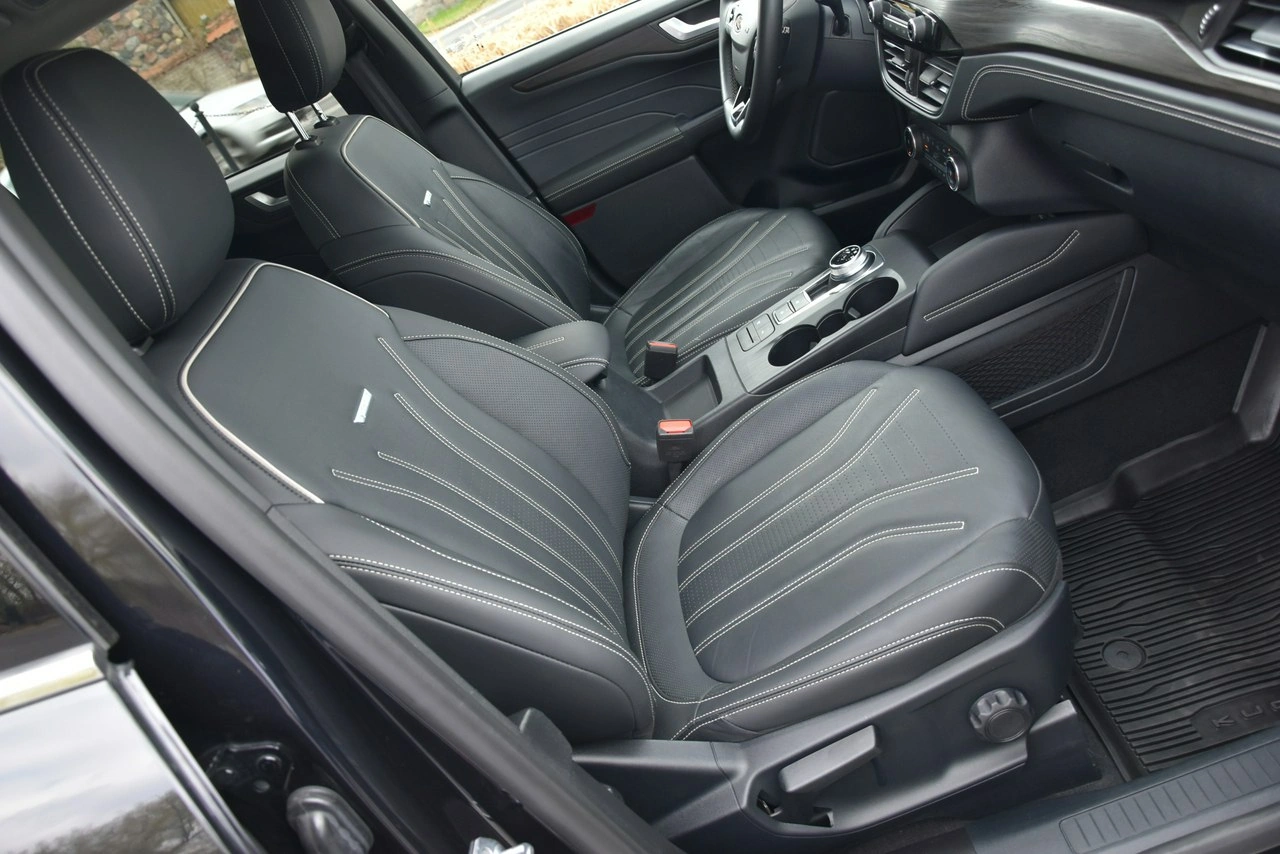 Ford Kuga - Zdjęcie 13