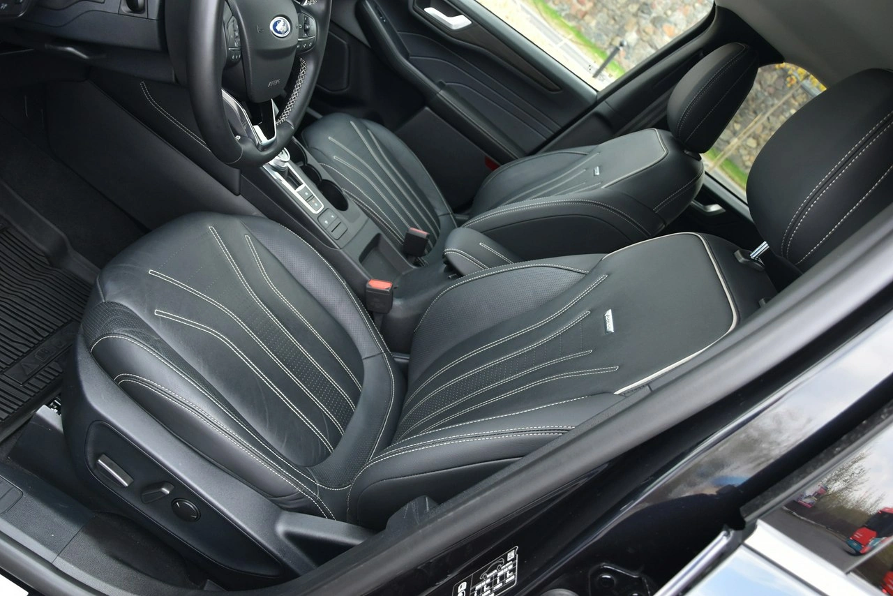 Ford Kuga - Zdjęcie 16