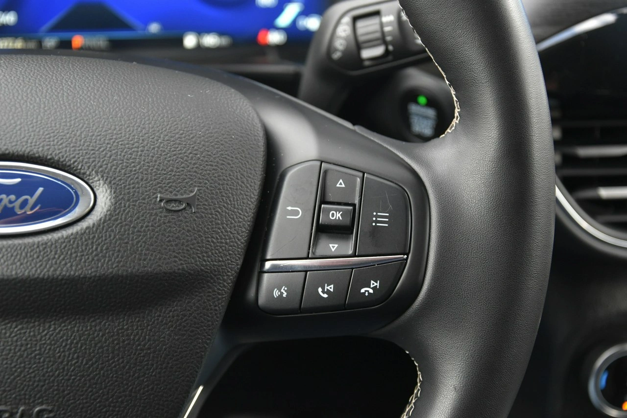 Ford Kuga - Zdjęcie 26