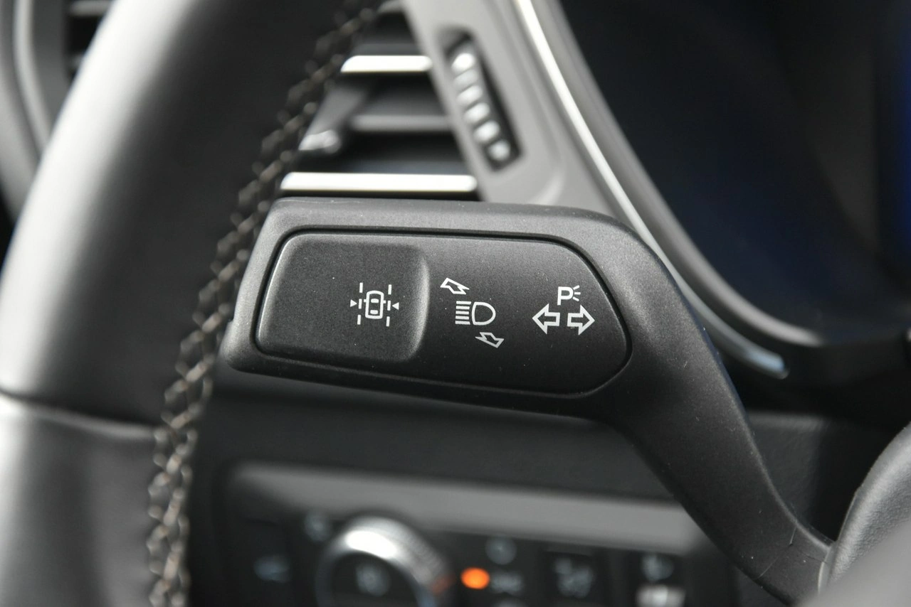 Ford Kuga - Zdjęcie 27