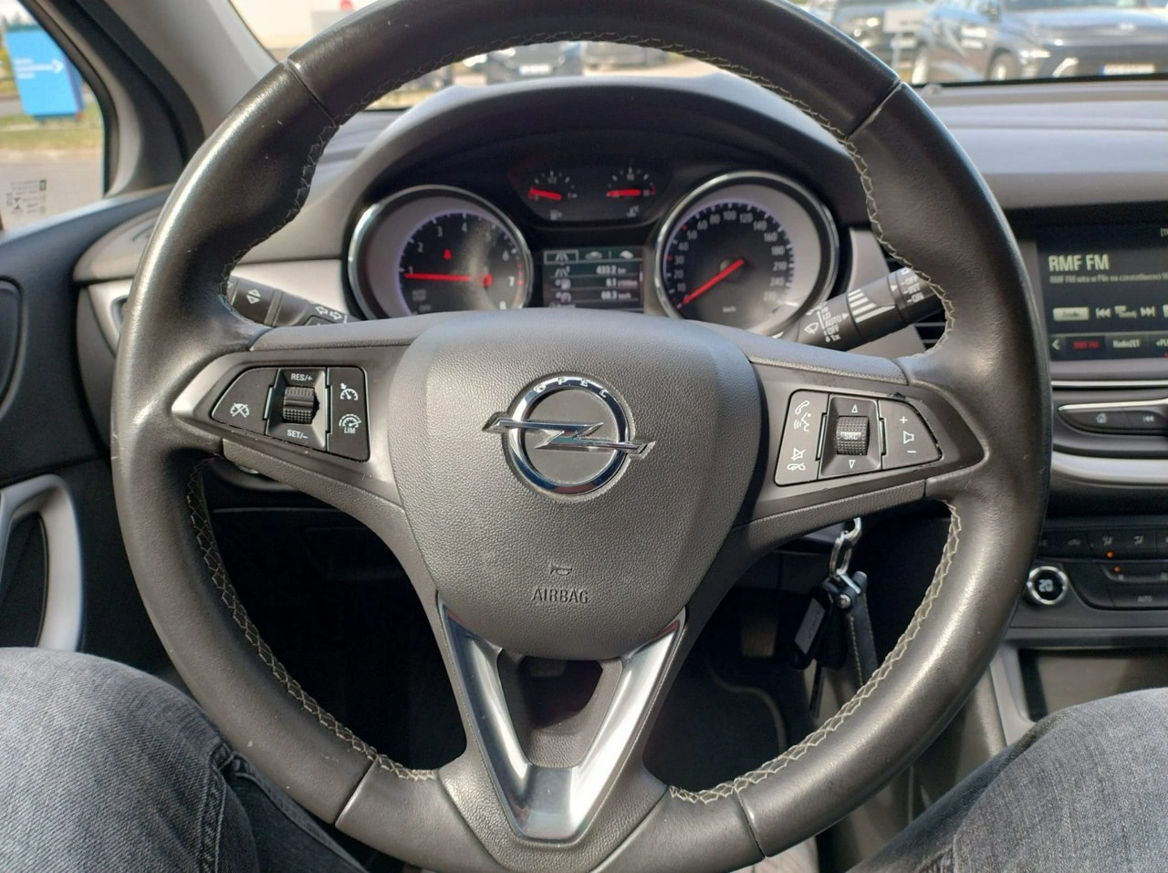 Opel Astra - Zdjęcie 12