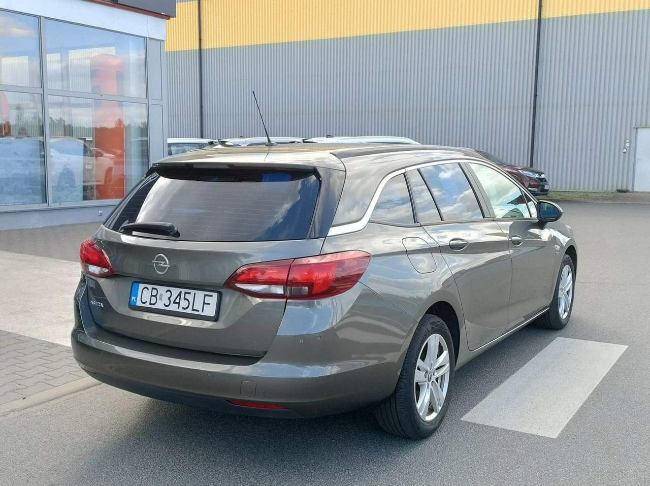 Opel Astra - Zdjęcie 2