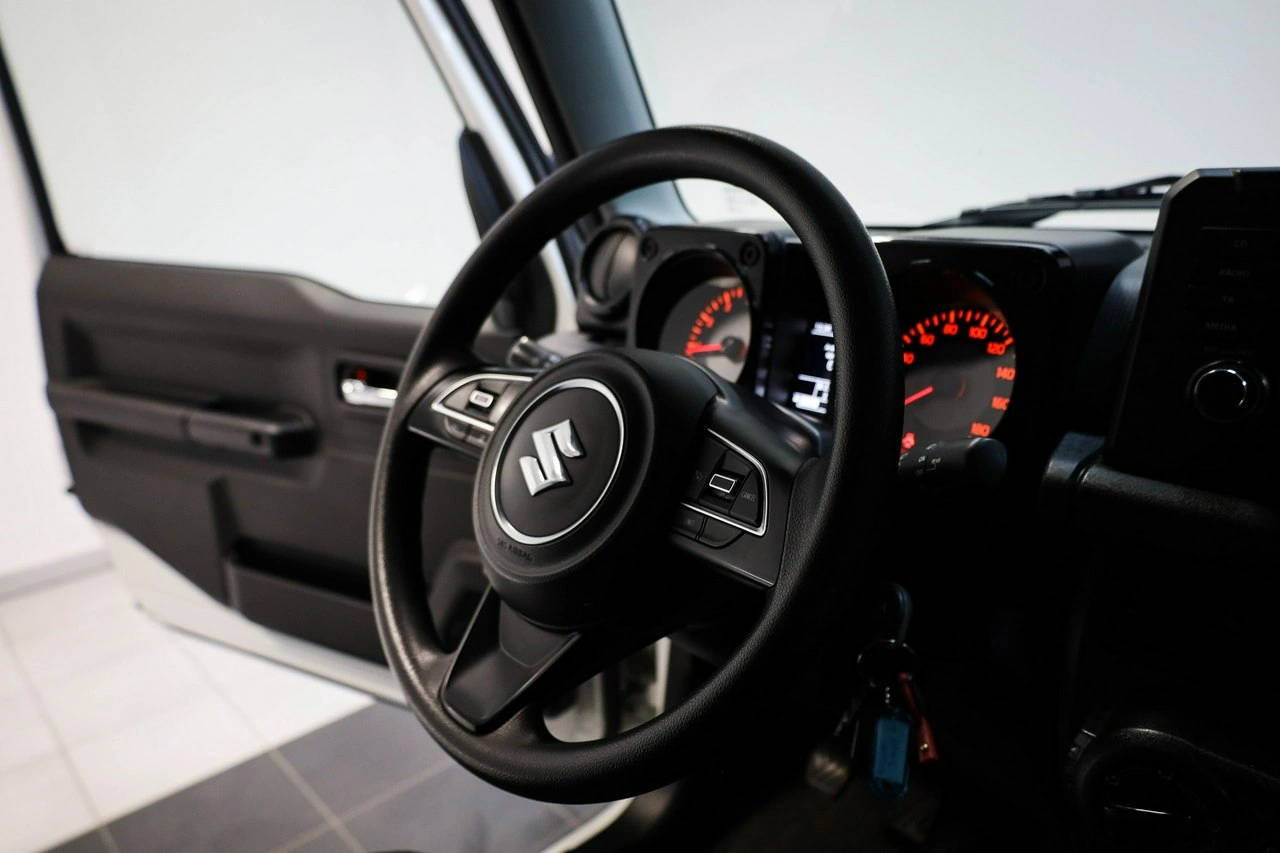 Suzuki Jimny - Zdjęcie 19
