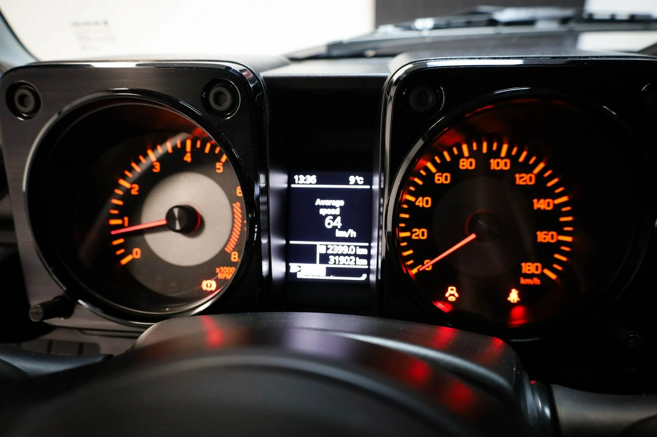 Suzuki Jimny - Zdjęcie 22