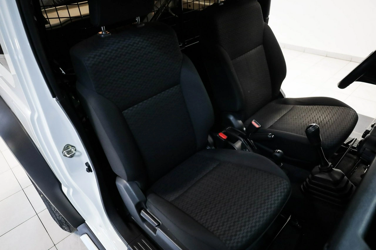 Suzuki Jimny - Zdjęcie 23