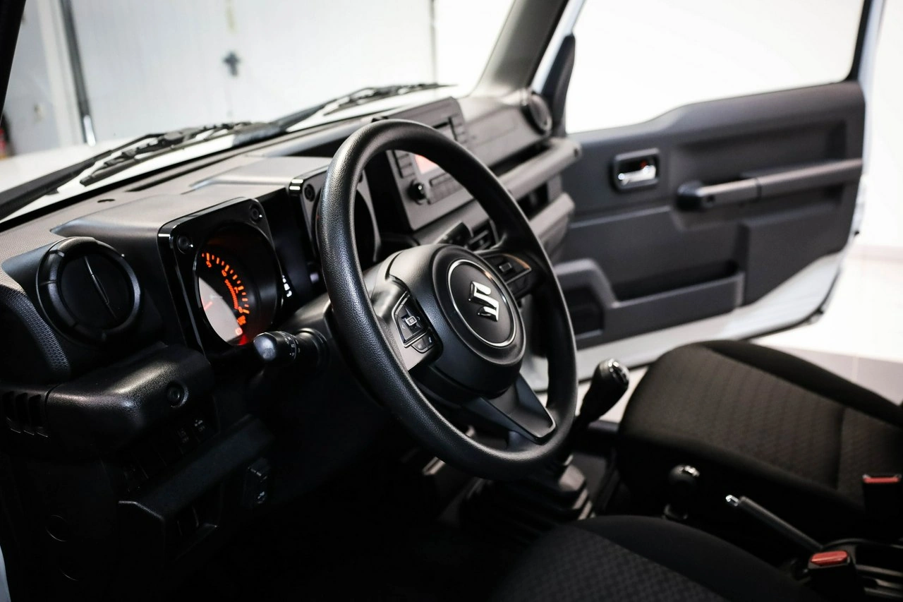 Suzuki Jimny - Zdjęcie 15