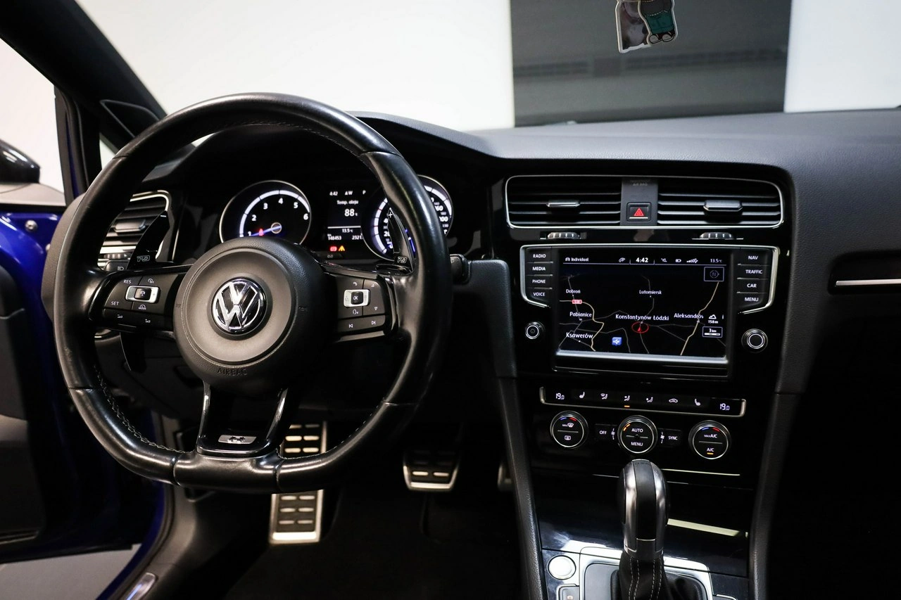 Volkswagen Golf - Zdjęcie 27