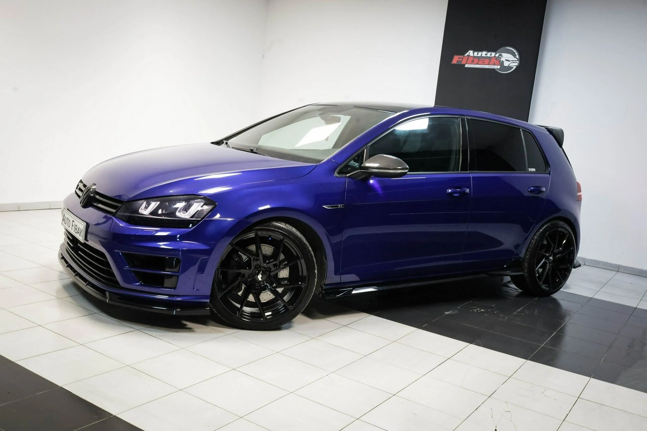 Volkswagen Golf - Zdjęcie 1