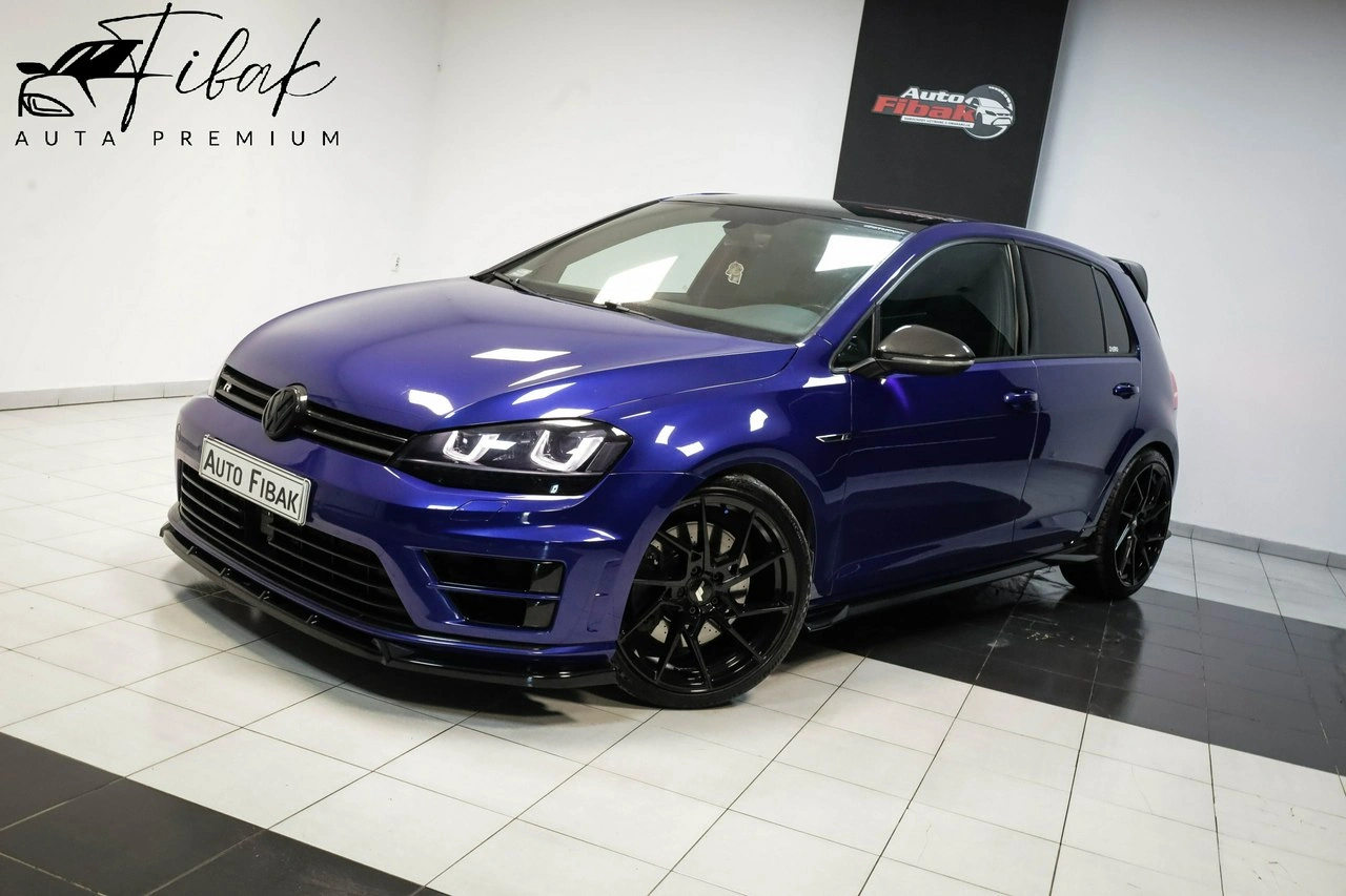 Volkswagen Golf - Główne zdjęcie