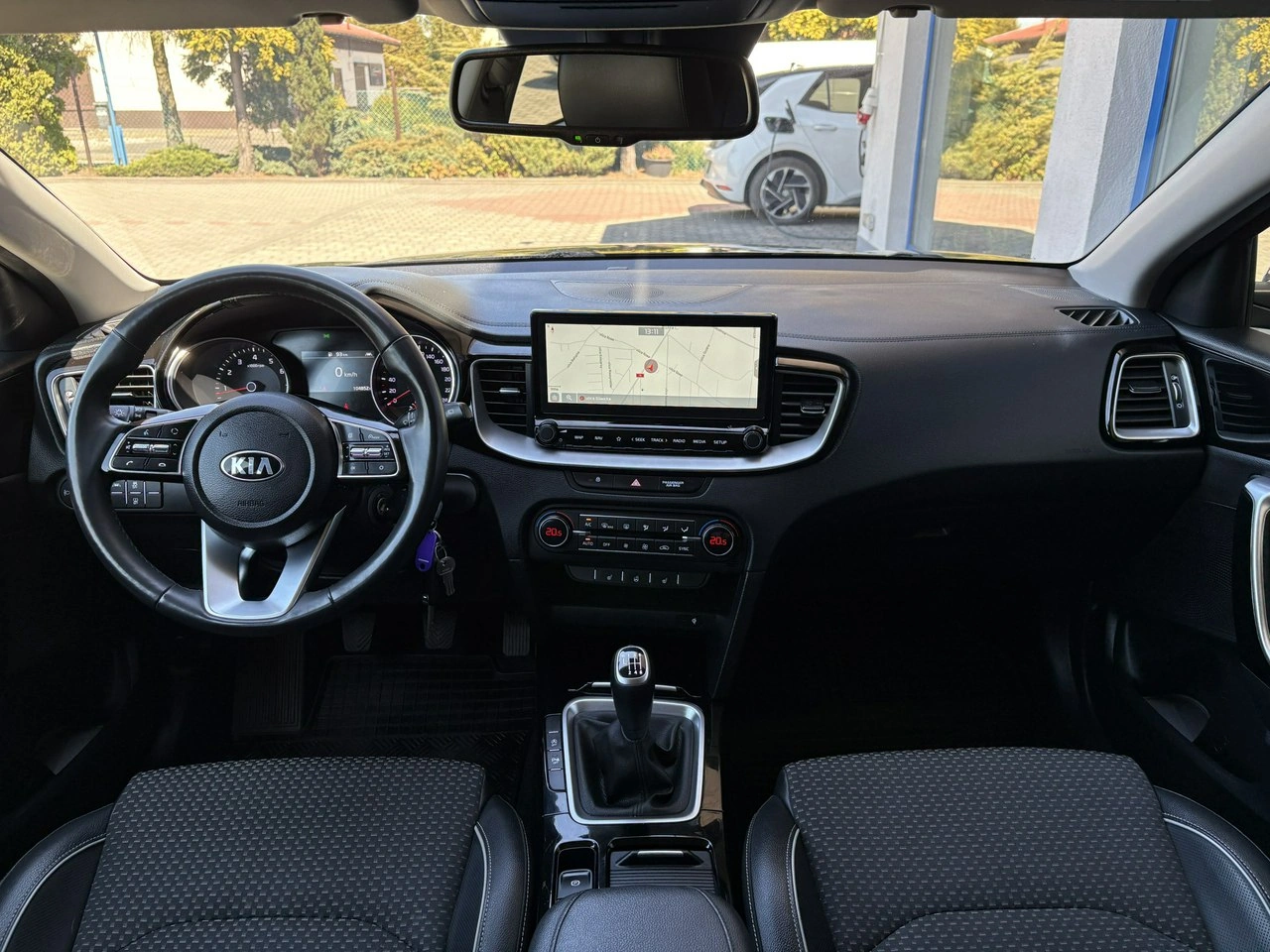 Kia XCeed - Zdjęcie 12