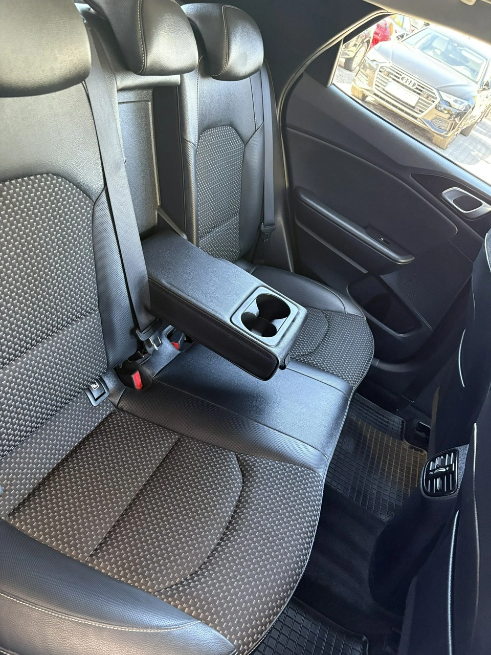 Kia XCeed - Zdjęcie 15