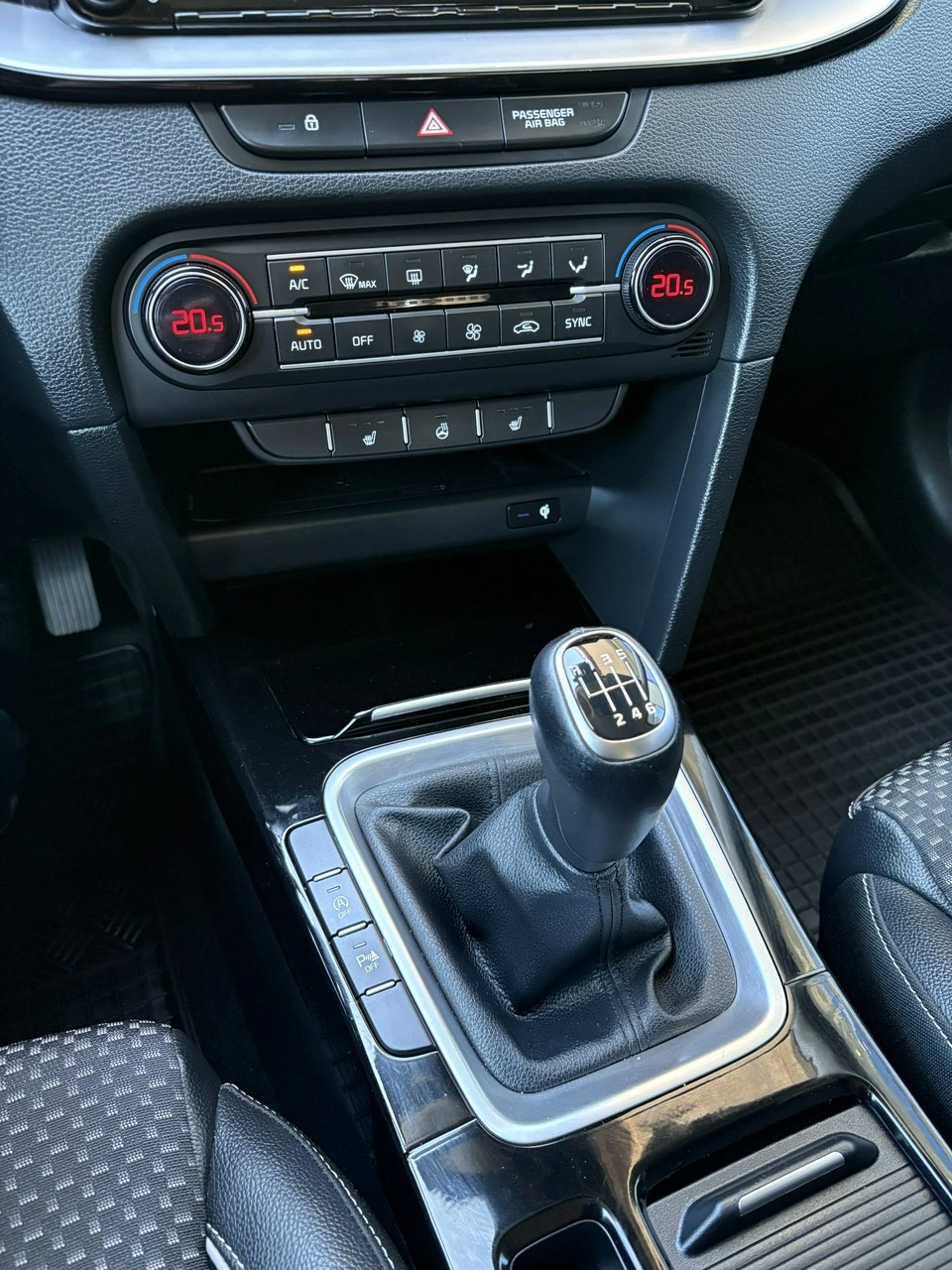 Kia XCeed - Zdjęcie 24