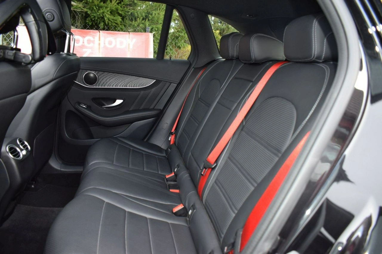 Mercedes GLC 63 AMG - Zdjęcie 12