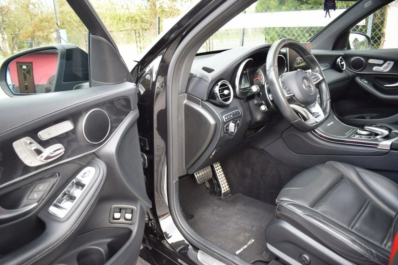 Mercedes GLC 63 AMG - Zdjęcie 8
