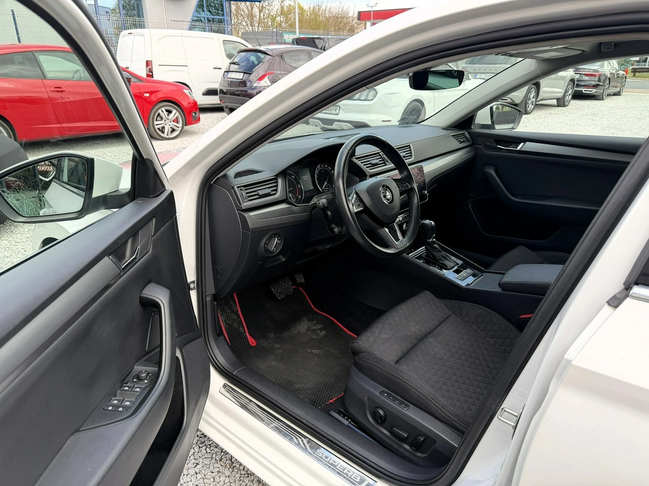 Skoda Superb - Zdjęcie 10