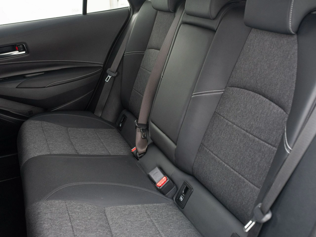 Toyota Corolla - Zdjęcie 24