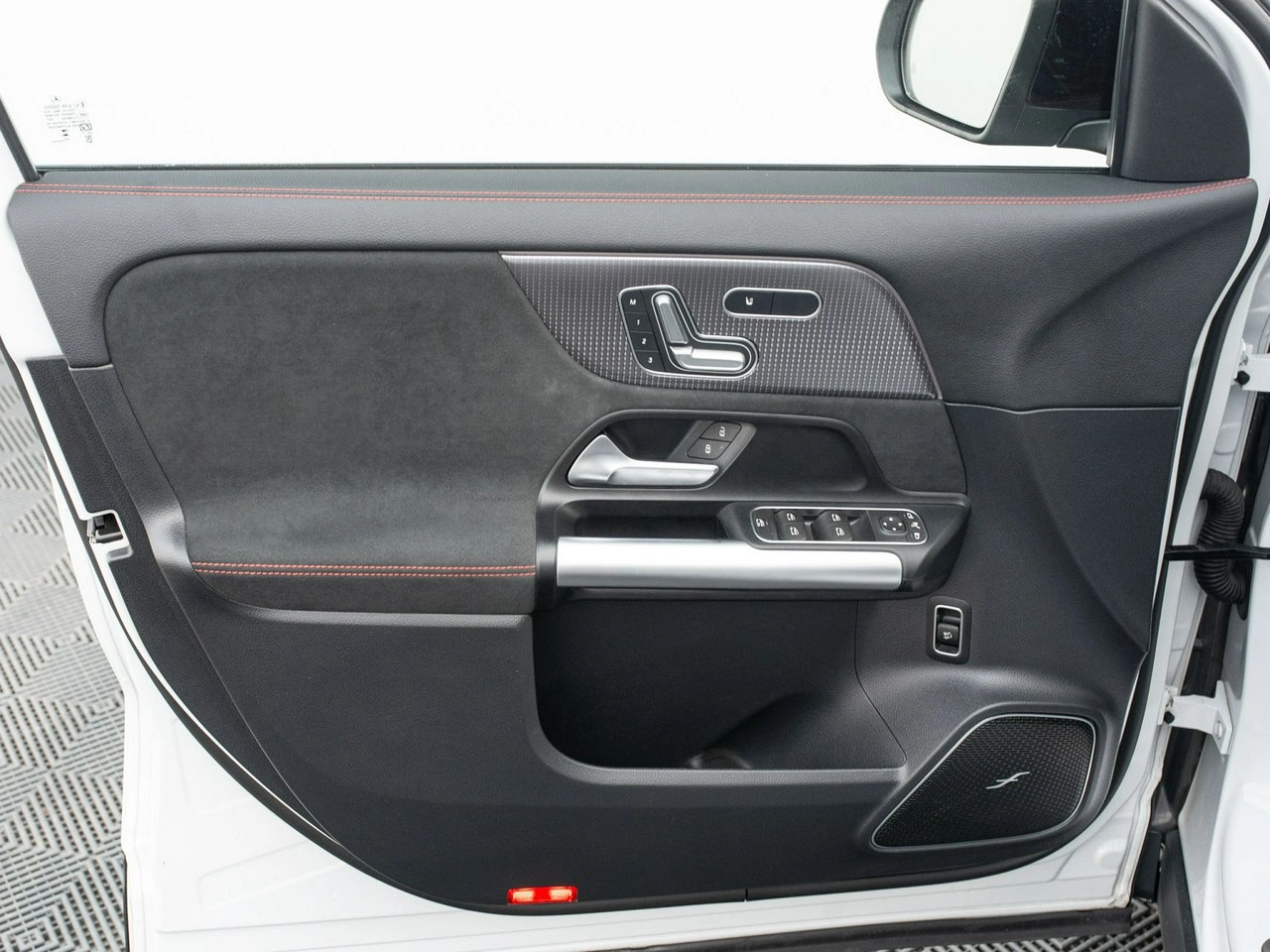 Mercedes EQA - Zdjęcie 11