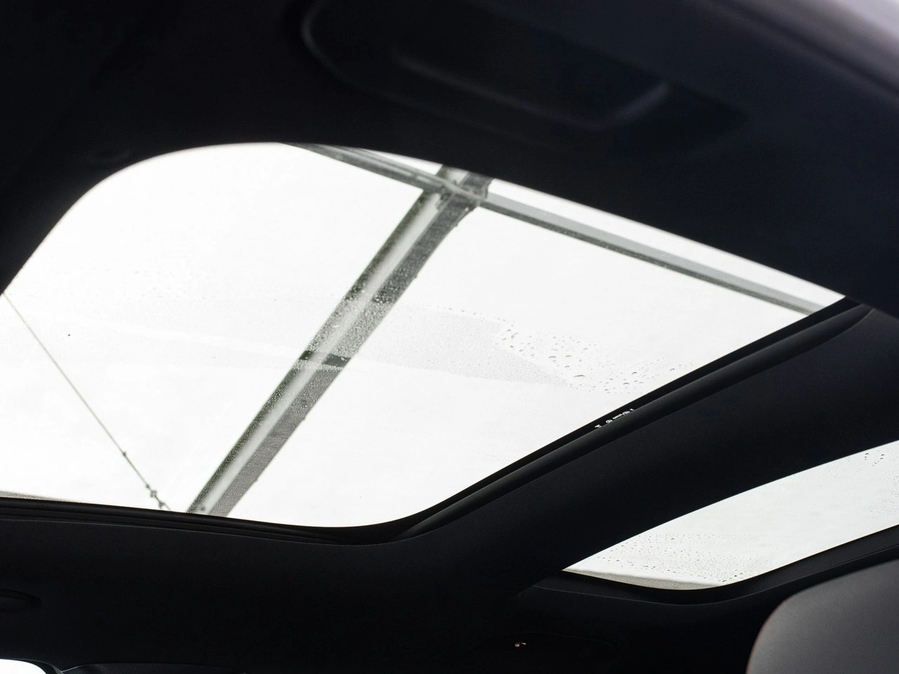 Mercedes EQA - Zdjęcie 31