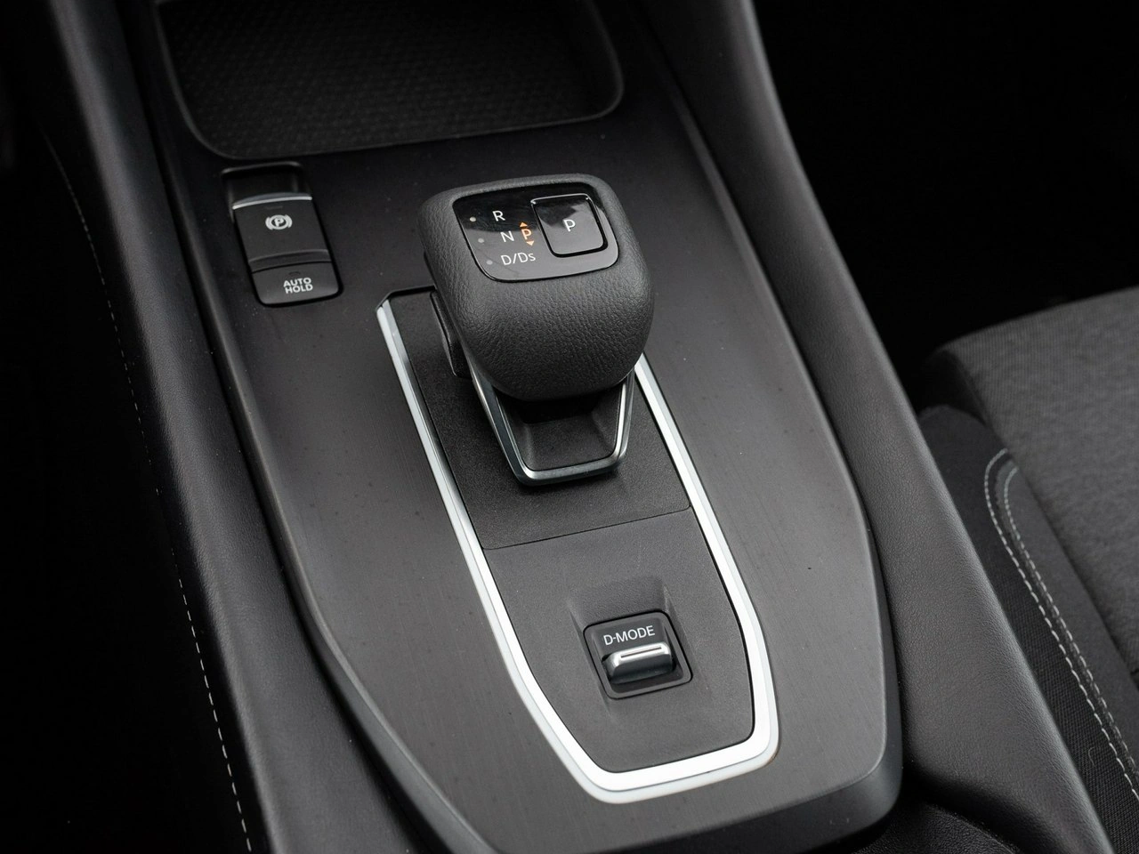 Nissan Qashqai - Zdjęcie 13