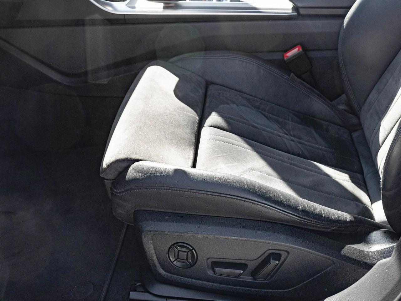 Audi A6 - Zdjęcie 11