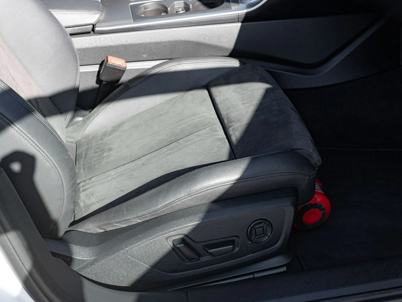 Audi A6 - Zdjęcie 31