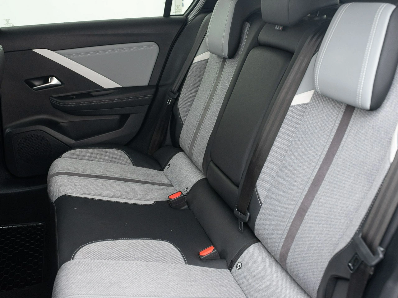 Opel Astra - Zdjęcie 24