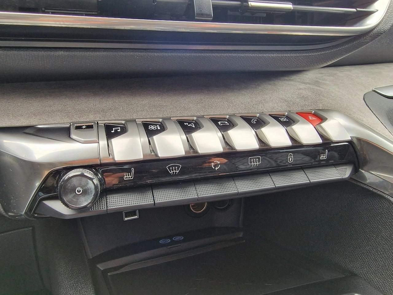 Peugeot 3008 - Zdjęcie 31