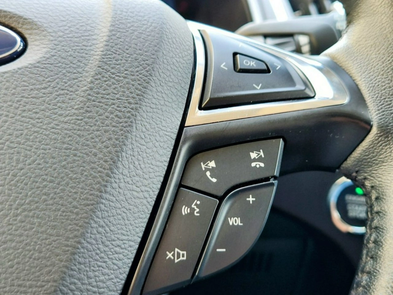 Ford Edge - Zdjęcie 16