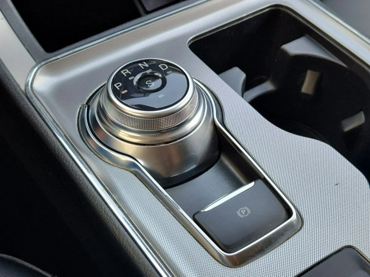 Ford Edge - Zdjęcie 18