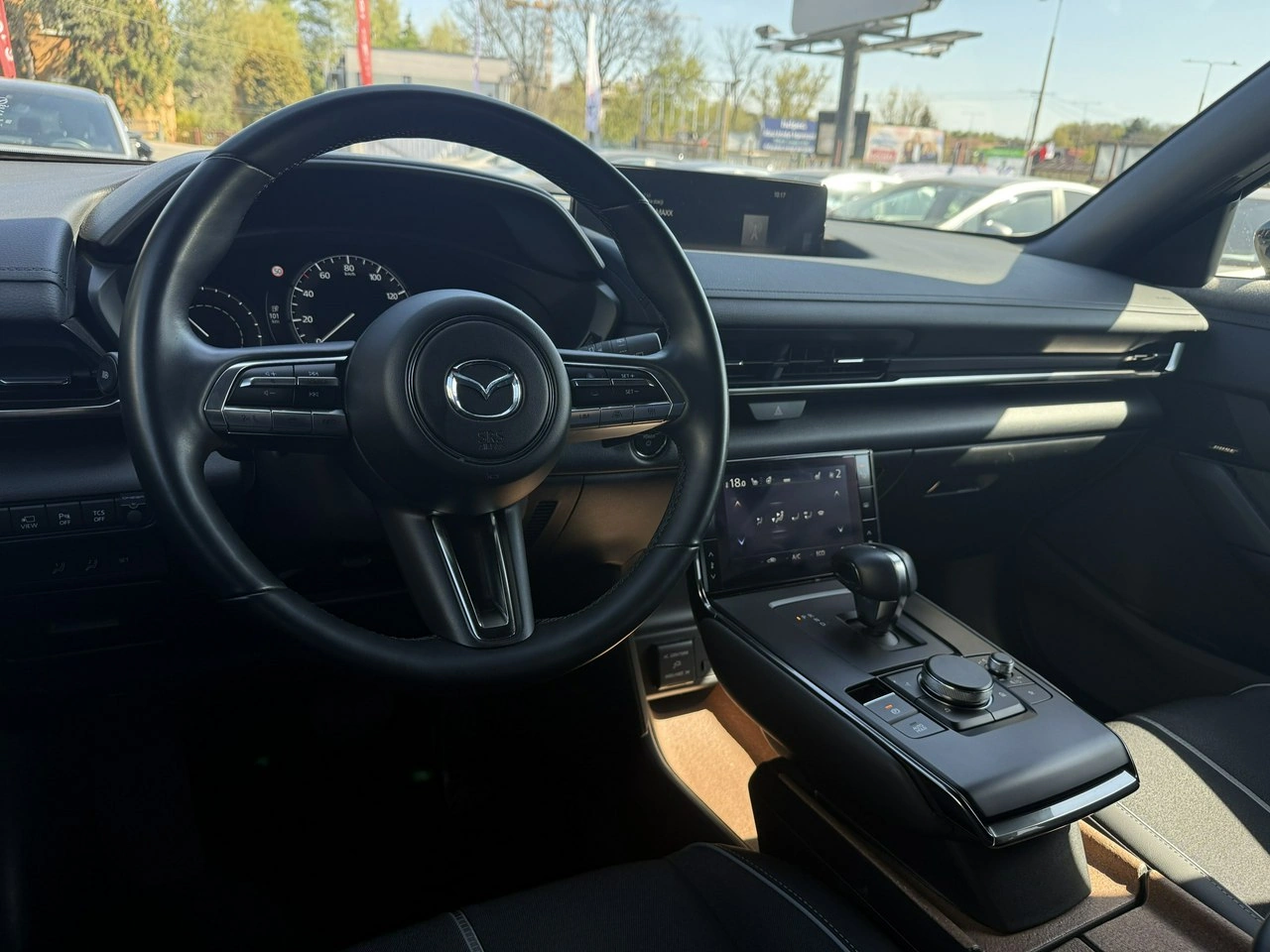 Mazda MX-30 - Zdjęcie 14