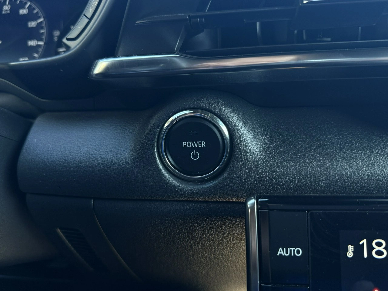 Mazda MX-30 - Zdjęcie 26